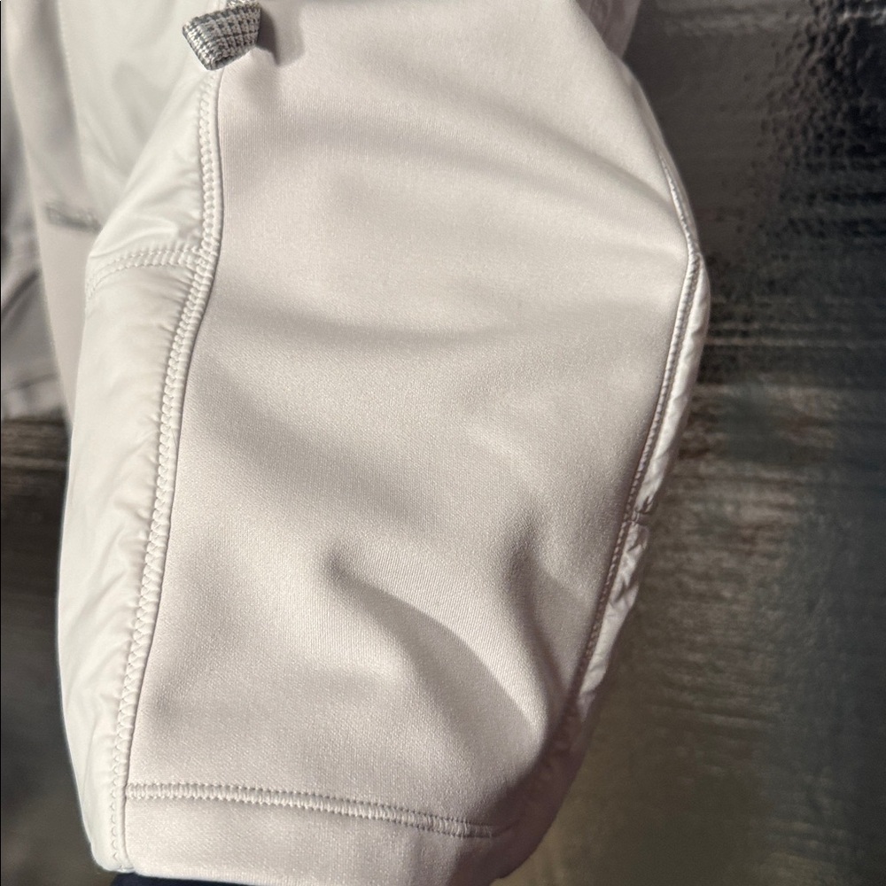 Athleta Primaloft Jacket. XS - Picture 2 of 13